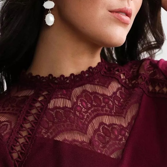 🍇 Buckle Black Lace High Neck Top - Picture 11 of 11